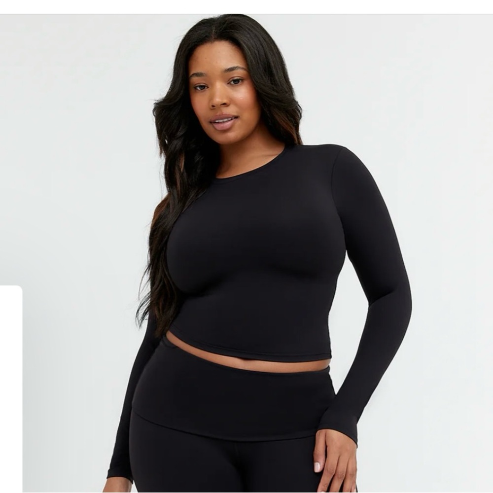 TALA dayflex long sleeve essential long sleeve top in shadow black